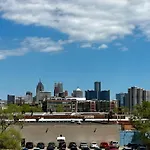 420 Friendly Skyline View Downtown Loft Free Parking