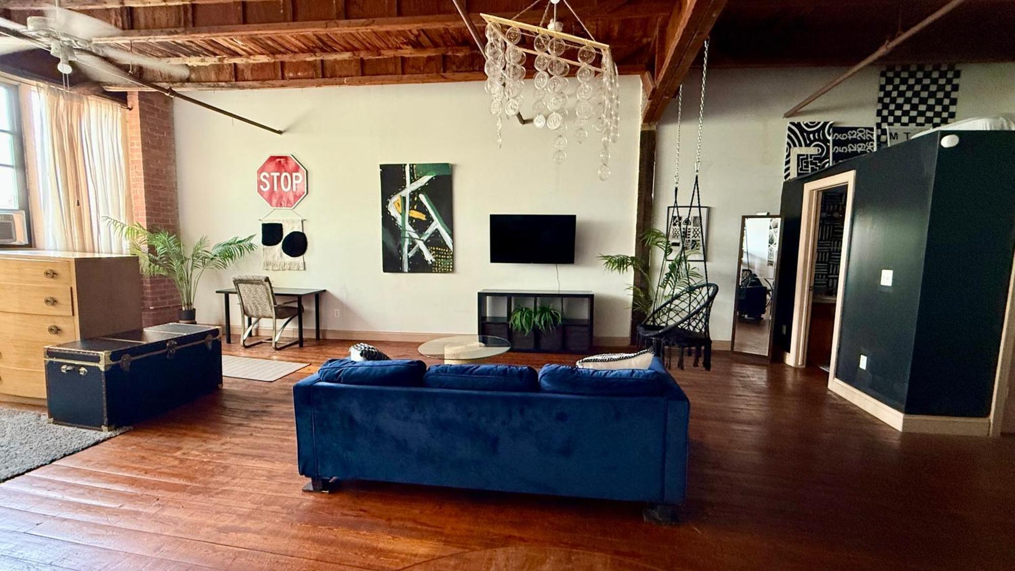 Apartment 420 Friendly Skyline View Downtown Loft Free Parking Detroit